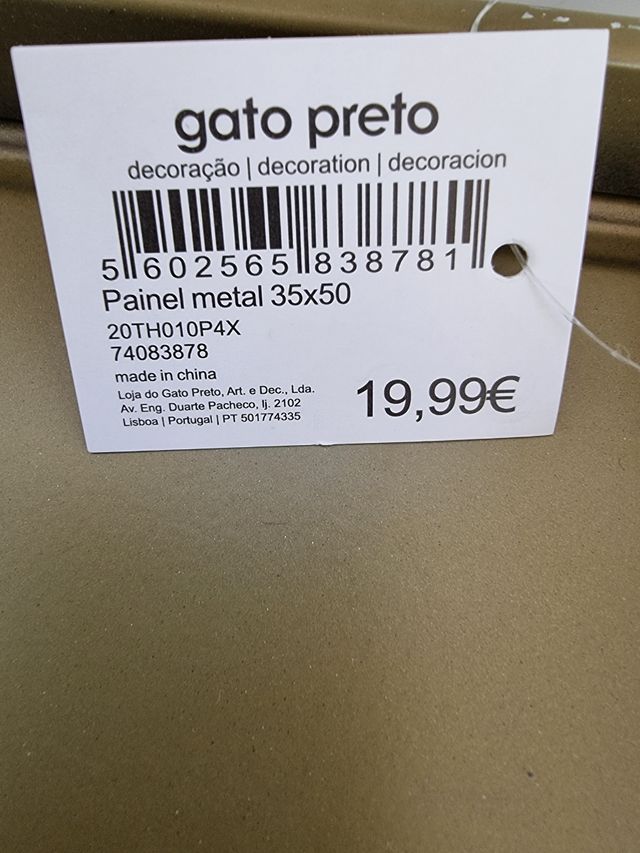 dos cuadros de metal GATO PRETO ,15€ cada uno