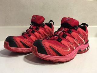 Zapatillas \\/ Bambas Salomon n. 36,5 de segunda mano por 70 EUR en  Barcelona en WALLAPOP