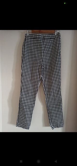 Pantalón cuadros vichy Stradivarius de segunda mano por 7 EUR en Valencia  en WALLAPOP