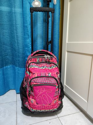 Maleta de marca totto de segunda mano por 25 EUR en Sevilla en WALLAPOP