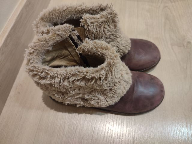 Botines piel Kickers niña T36