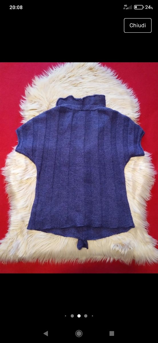 Maglione a maniche corte viola scuro con volant