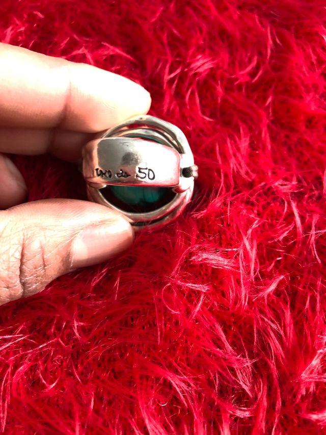 Anillo de la marca UnoDe50