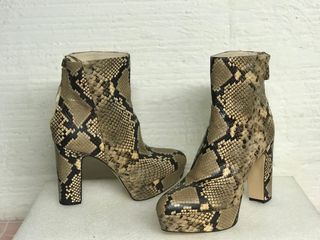BOTIN PIEL ZARA TALLA 39 serpiente