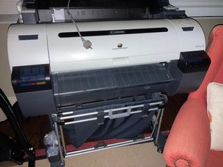 Plotter Canon IPF 670 de segunda mano por 400 EUR en Madrid en WALLAPOP