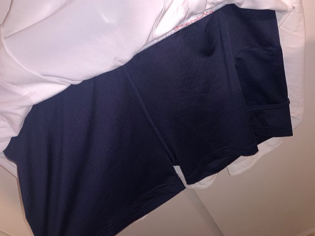 Falda de tenis con short y bolsillos de T-Swiss