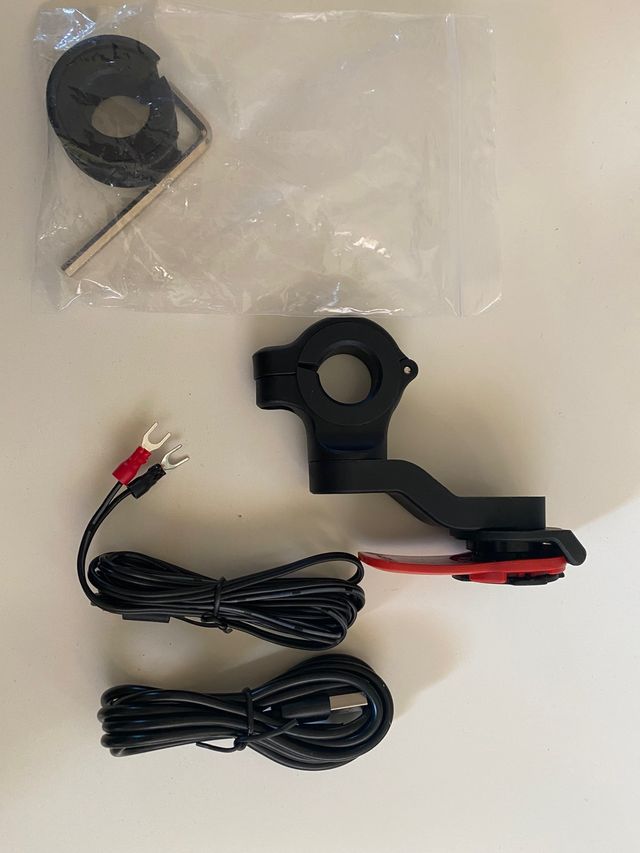 Porta cargador móvil para bici y moto 