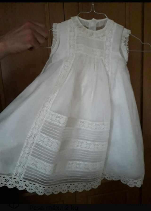 Faldón de bautizo de la firma DULCES en seda