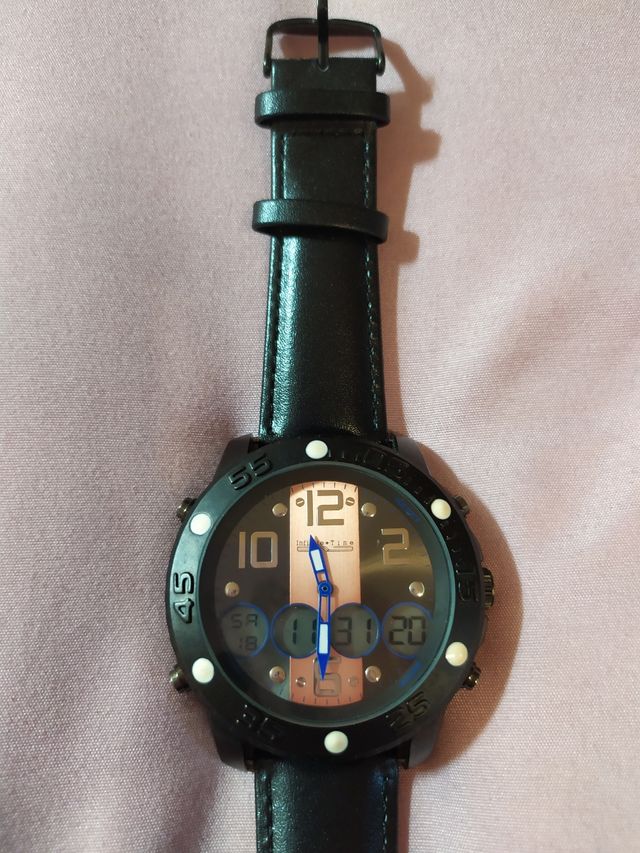 Orologio da polso Infinite+Time con due batterie