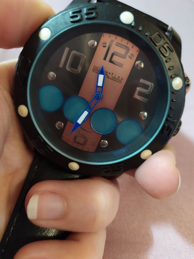 Orologio da polso Infinite+Time con due batterie