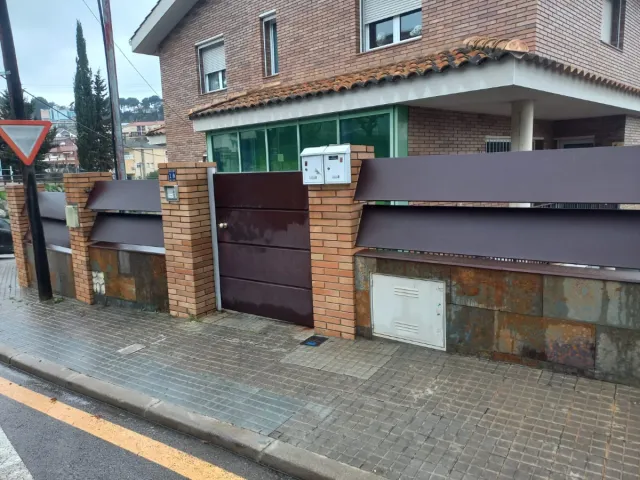 Carpintero metalico
