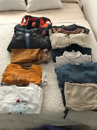 Ropa bebé 18 meses de segunda mano por 20 EUR en Badajoz en WALLAPOP