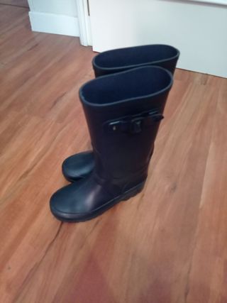 Botas de agua talla 34 de segunda mano por 10 EUR en Leganés en WALLAPOP