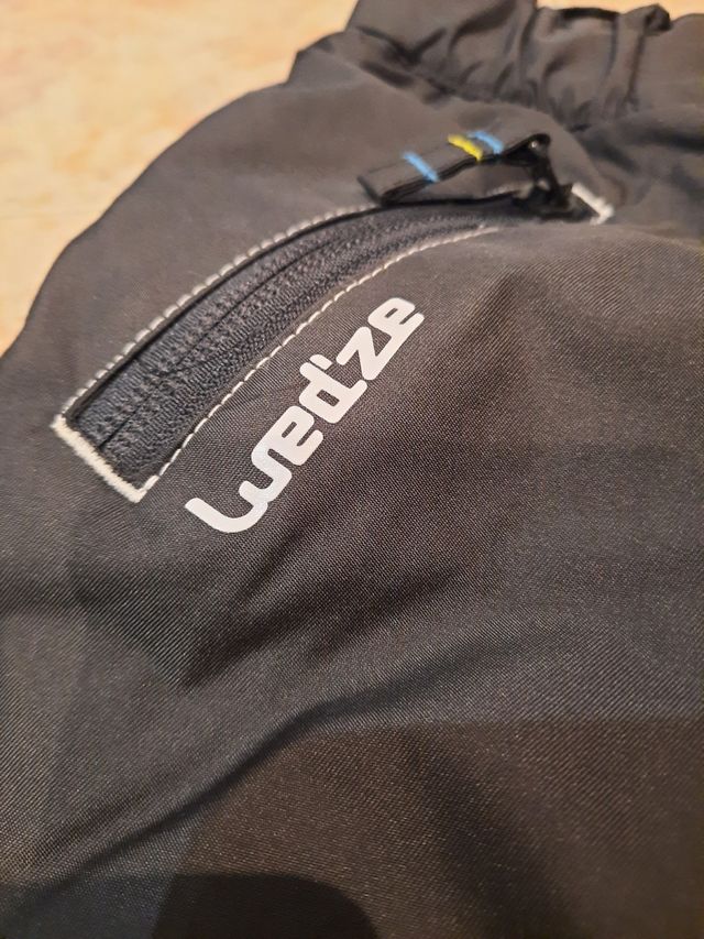 Pantalon esquí y guantes