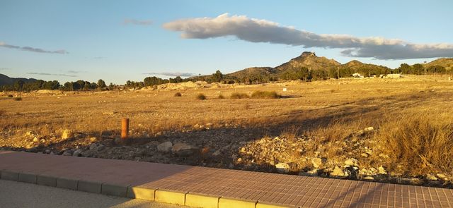 Ocasión: Parcela 600 metros urbanizada en Salinas