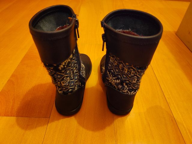 botas niña .talla 27.Buen estado
