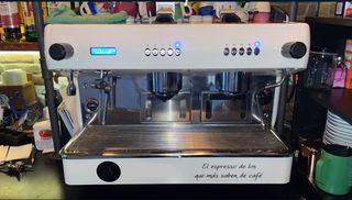 CAFETERA DE CAPSULAS PROFESIONAL MARCA STRACTO de segunda mano por 800 EUR  en La Carolina en WALLAPOP