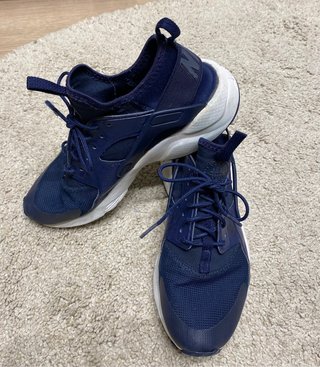 Nike Huarache azul marino. 39 de segunda mano por 13 EUR en Huesca en  WALLAPOP