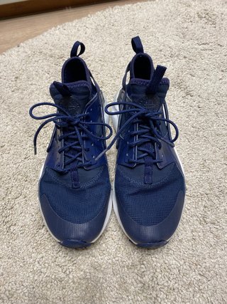Nike Huarache azul marino. 39 de segunda mano por 13 EUR en Huesca en  WALLAPOP