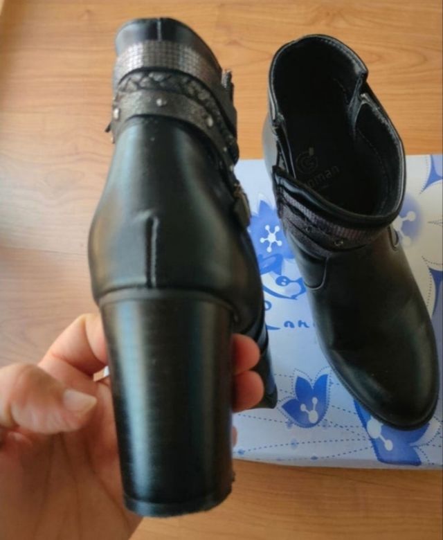 botín de tacón número 39