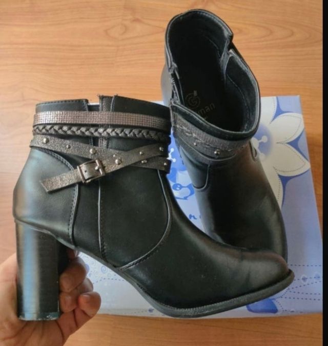 botín de tacón número 39