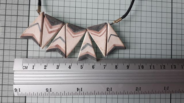 Collar y pendientes a juego