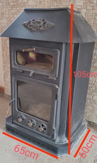Estufa de leña con horno de segunda mano por 320 EUR en Campo de Criptana  en WALLAPOP