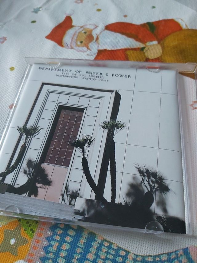 cd Hole " celebrity skin"