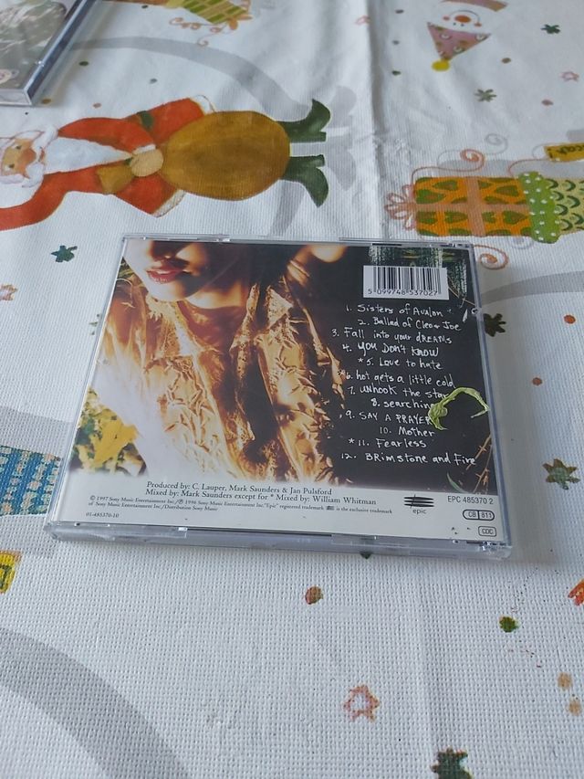 cd Cyndi Lauper "sisters of avalon"