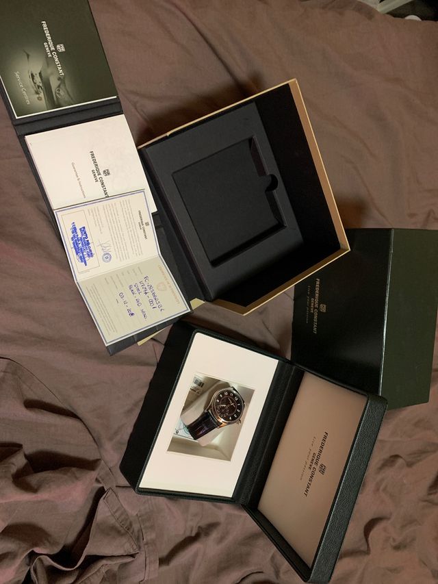 Vendo o cambio Frederique Constant Horological