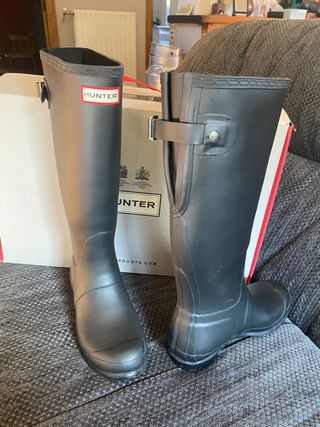 Botas de agua HUNTER negras de segunda mano por 80 EUR en Donostia-San  Sebastián en WALLAPOP