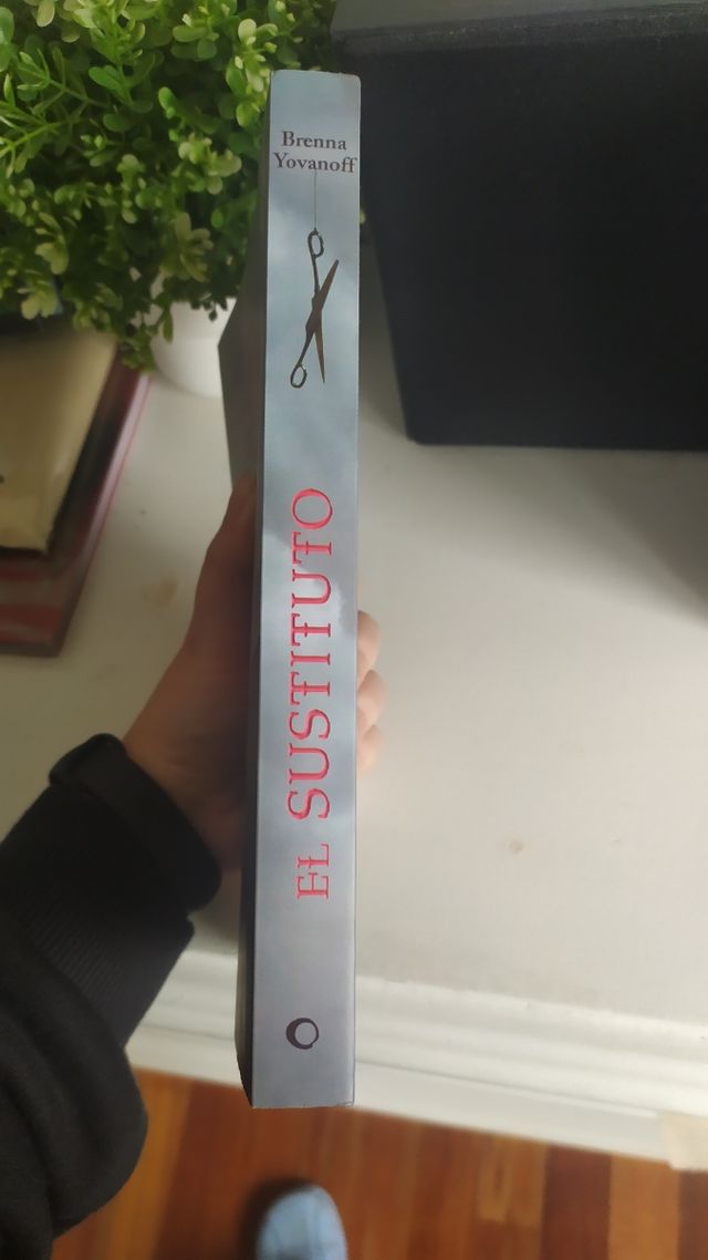 El Sustituto (Brenna Yovanoff)