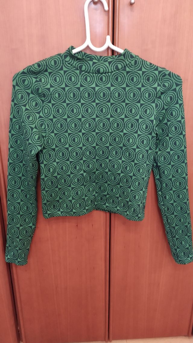 camiseta Stradivarius mujer talla bastante pequeña