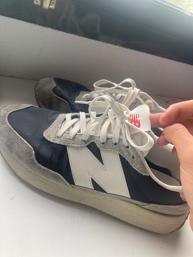 New Balance 237