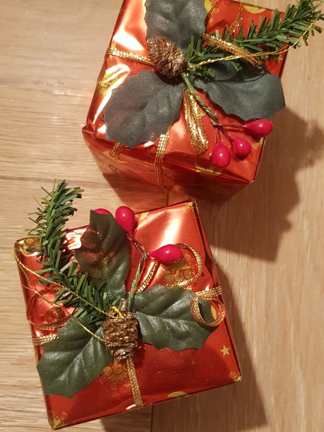 14 Adornos navideños