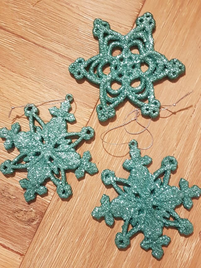 14 Adornos navideños