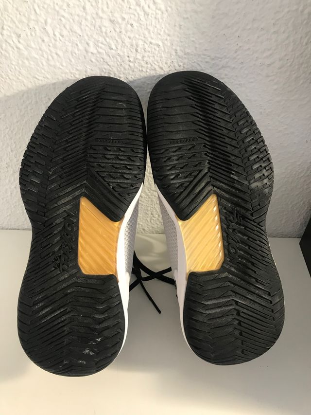 Zapatillas baloncesto niño