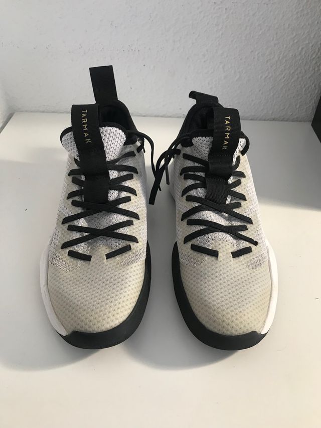 Zapatillas baloncesto niño