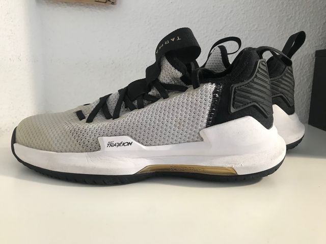 Zapatillas baloncesto niño