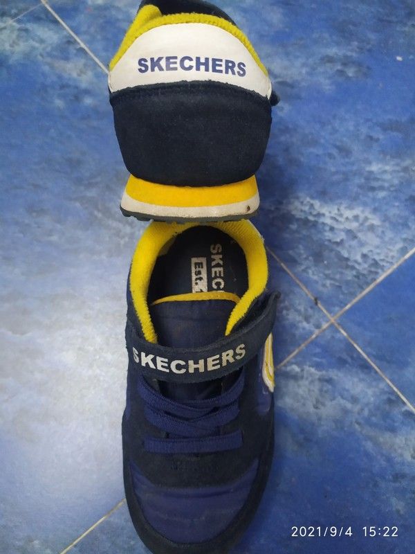 Scarpe da bambino marca Skechers n.ro 26