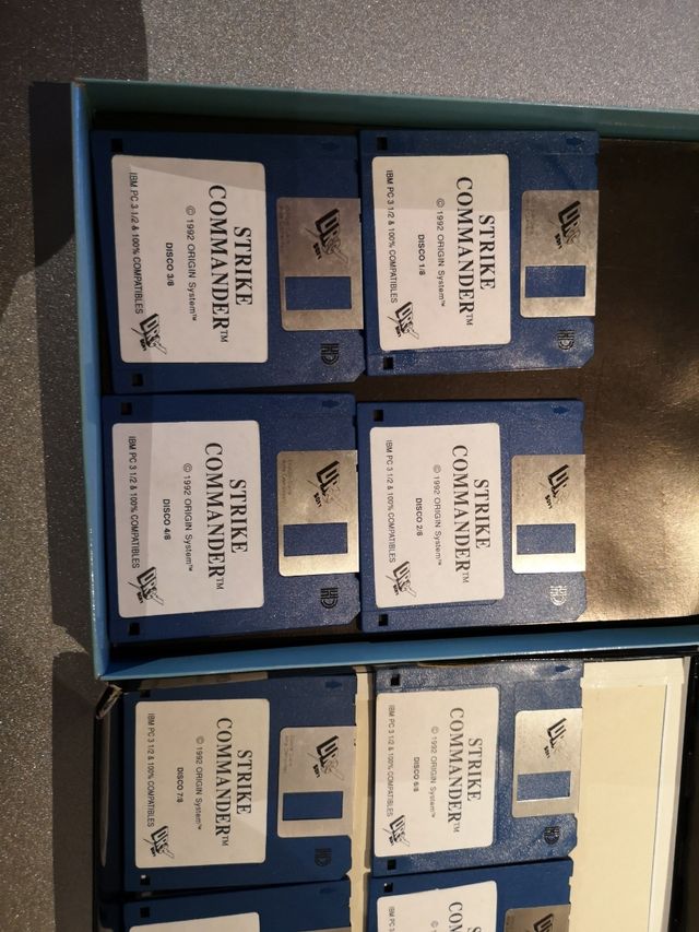 juego PC STRIKE COMMANDER