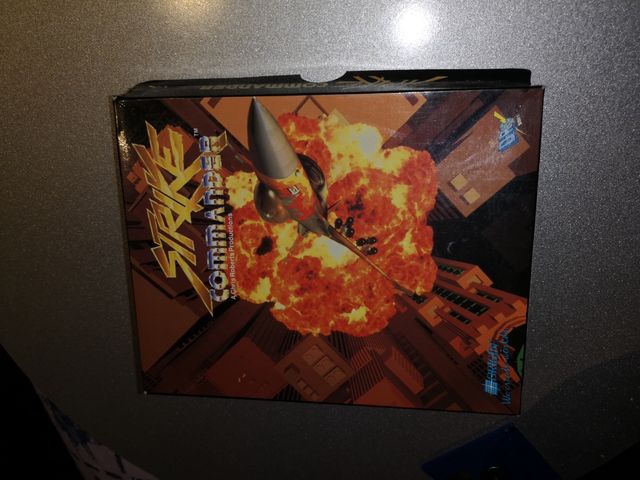 juego PC STRIKE COMMANDER