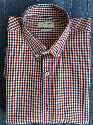 Camisa Hombre Zara, Slim Fit de segunda mano por 20 EUR en Sant Joan Despí  en WALLAPOP