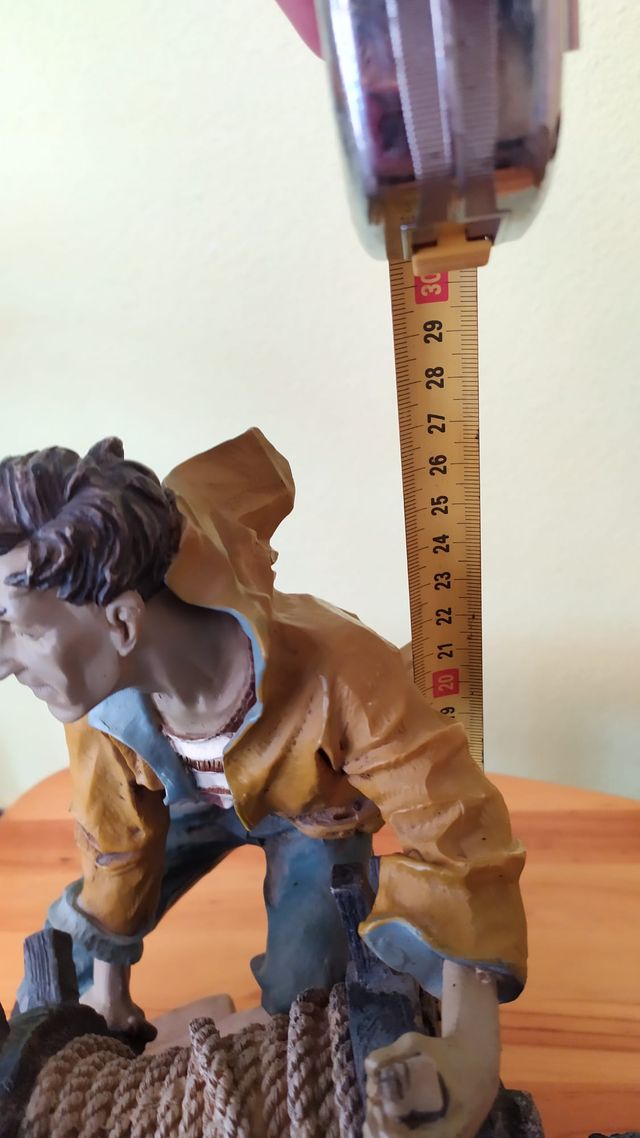 Figura de resina, el marinero.