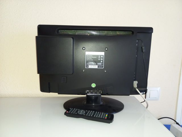 Televisor con DVD 22 pulgadas 