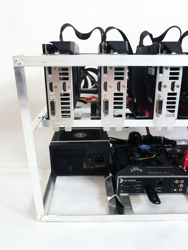 Rig de minería con 7 GTX 1660 ti ( 210mh/s, 570w)