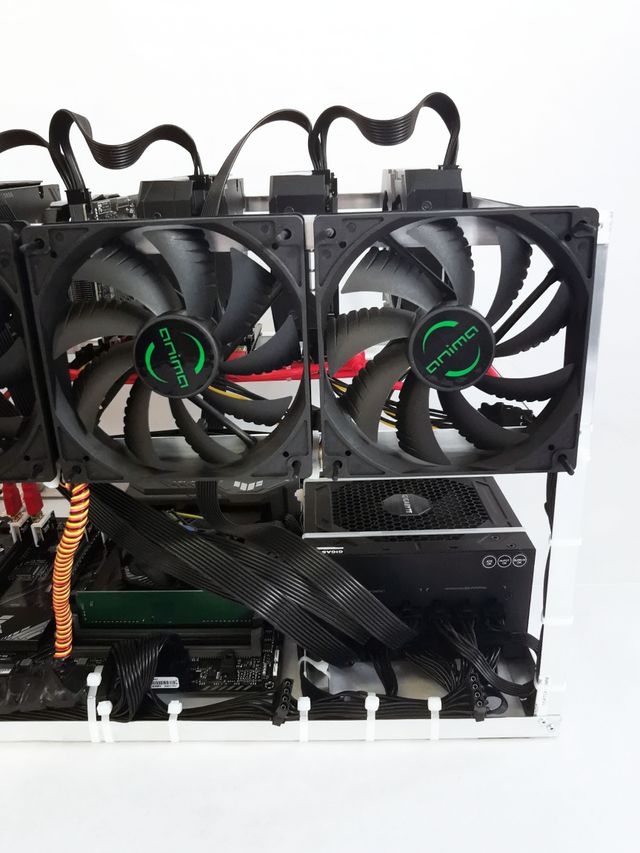 Rig de minería con 7 GTX 1660 ti ( 210mh/s, 570w)
