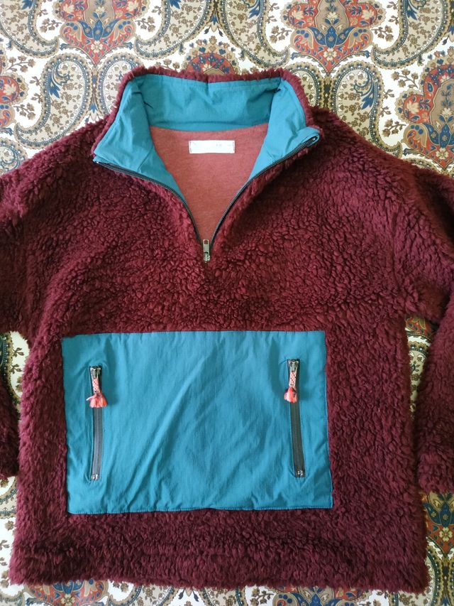 Forro polar con bolsillo  canguro Zara talla 9/10