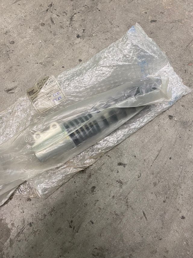 Se vende amortiguador de piaggio