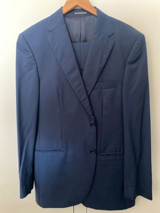 Traje hombre EMIDIO TUCCI azul marino de segunda mano por 80 EUR en  Valencia de Alcántara en WALLAPOP